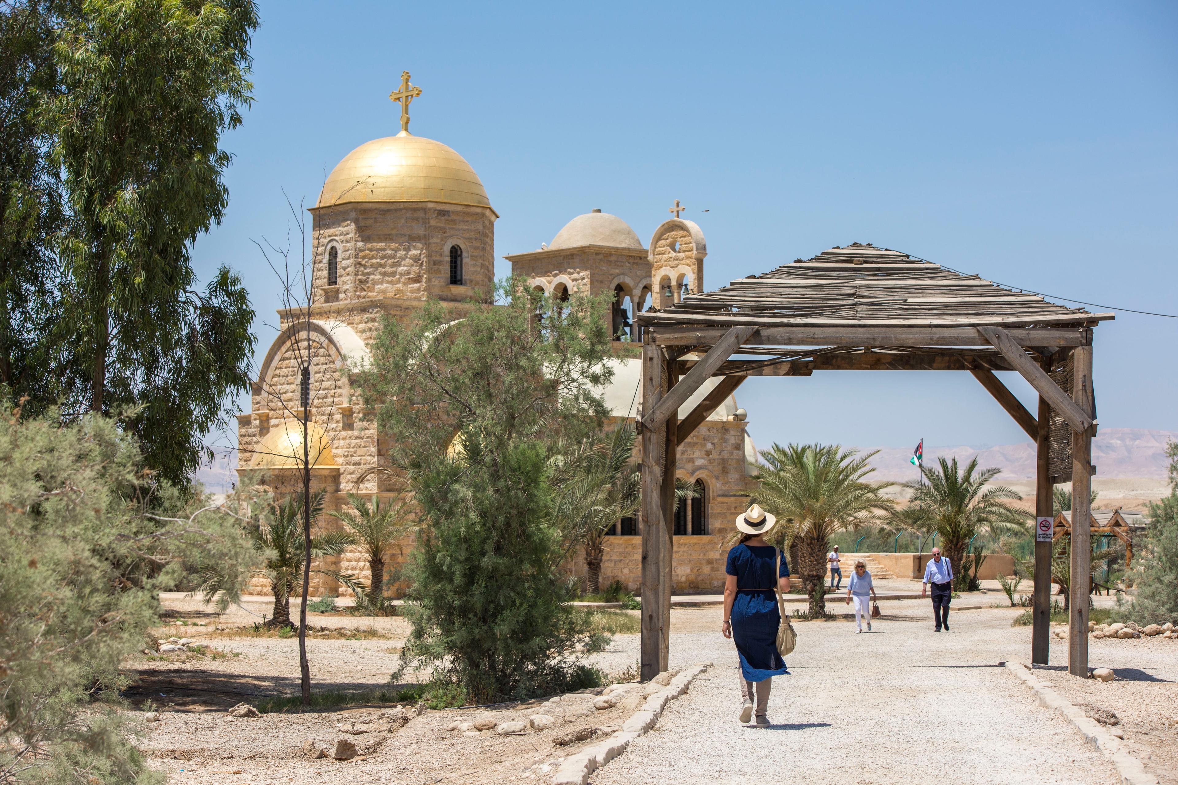 5 Holy Sites You Didn’t Know Are in Jordan - background banner